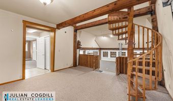 9267 Red Creek Rd, Casper, WY 82604