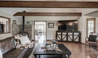 7766 State Hwy 39, Aurora, MO 65605