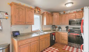 1306 S 12th St, Aberdeen, SD 57401