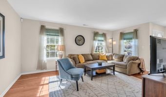 124 Sandpiper Dr, Belford, NJ 07718