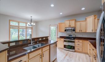 5205 Blazingstar Ln, Fitchburg, WI 53711
