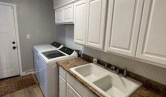 307 N Van Buren St, Auburn, IN 46706