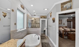 115 Robinson Ln, Benton, LA 71006