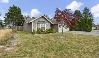 732 3RD St, Brookings, OR 97415