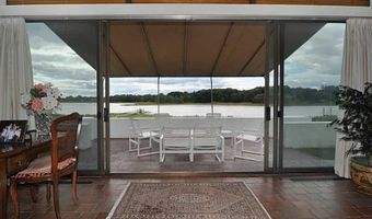 119 ADAMS POINT Rd, Barrington, RI 02806