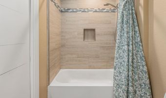 867 Ginger Ave, Carlsbad, CA 92011