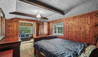 26 Thomas St, Charlestown, RI 02813