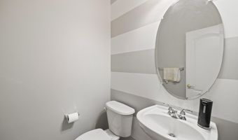 24687 KINGS CANYON Sq, Aldie, VA 20105