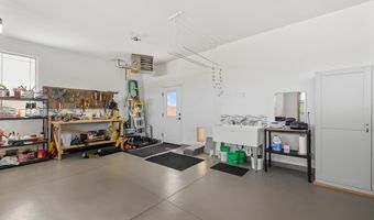 6424 BLUE ROAN Rd, Cheyenne, WY 82007