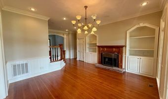 708 Town And Country Dr, Adel, GA 31620