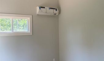 1 Freeport Ln, Asheville, NC 28806