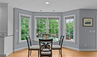 6 Jasons Grant Dr, Cumberland, RI 02864