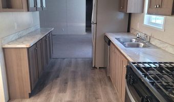 801 E 18 1/2 St Lot 90, Albert Lea, MN 56007