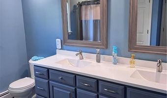 60 Farm Dr, Cumberland, RI 02864