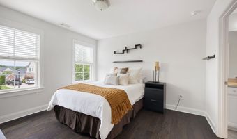 220 Briar Holw, Woodstock, GA 30188