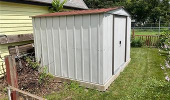 711 8th Ave NW, Austin, MN 55912