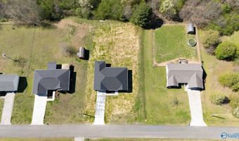 117 Creekside Dr, Albertville, AL 35950