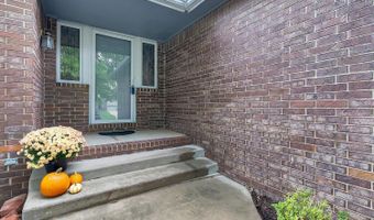 4650 Farmstead Ct, Bel Aire, KS 67220