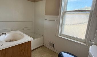 1653 COTTON St, Reading, PA 19606