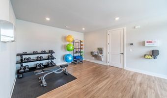 900 NE Heights Ln, Bentonville, AR 72712