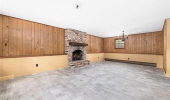 91 Inez Dr, North Kingstown, RI 02852