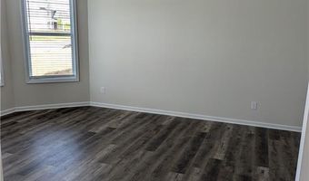 325 Rodeo Dr, Auburn, GA 30011