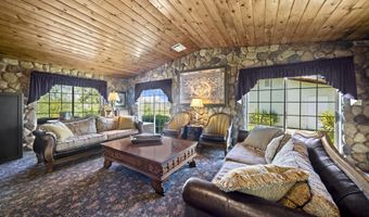 17832 Windsor Ln, Anderson, CA 96007