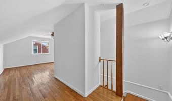 9006 Quandt Ave, Allen Park, MI 48101
