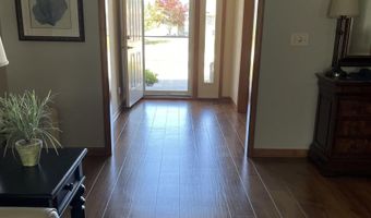 230 Broadmore Cir, Angola, IN 46703