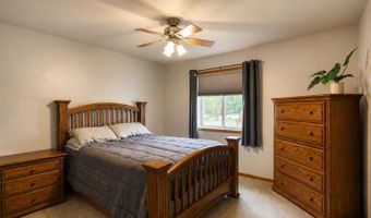 705 SW 13th Ave, Aberdeen, SD 57401