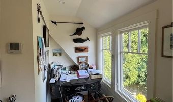11 Harbor St, Jamestown, RI 02835