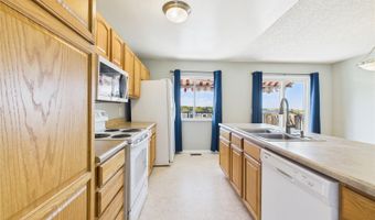 1107 S Biscay Ct, Aurora, CO 80017