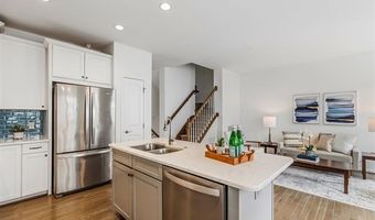 2769 Ashcombe Dr, Ann Arbor, MI 48105