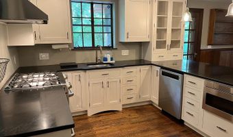 8514 WOODHAVEN Blvd, Bethesda, MD 20817