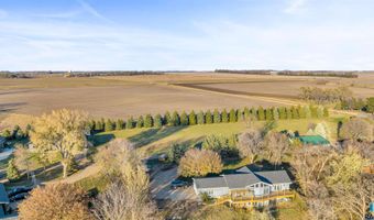 6314 Lakeview Dr, Wentworth, SD 57075
