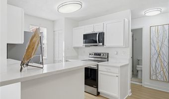 904 Wentworth Ct, Alpharetta, GA 30022
