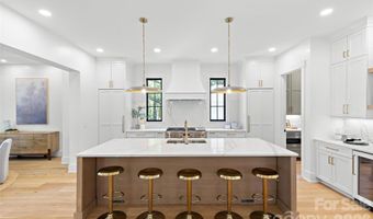 2425 Lola Ave, Charlotte, NC 28205