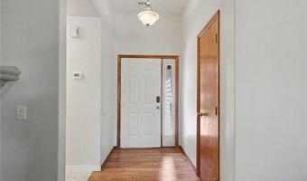 928 Bluestem Dr, Baldwin City, KS 66006