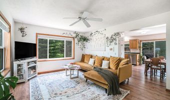 6590 6596 Admirals Pt, Alanson, MI 49706