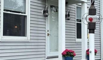 226 Becker Ave, East Providence, RI 02915