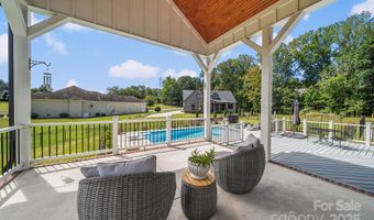 604 Muirfield Dr, Albemarle, NC 28001