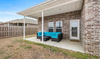 6102 NW Hoover St, Bentonville, AR 72713