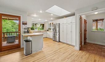 545 Holly St, Ashland, OR 97520