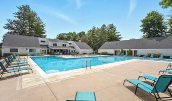 27 Pheasant Run 27, Cromwell, CT 06416