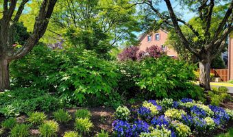 5190 BEDLINGTON Ter, Alexandria, VA 22304
