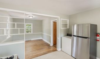 200 Burr Ext St, Barnegat, NJ 08005