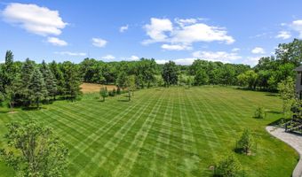 5636 Meadow Ln, Ann Arbor, MI 48105