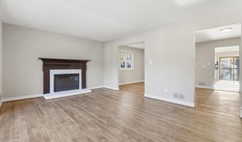 19 ROE Ln, Arnold, MD 21012