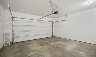 209 Greenbriar Ln, Dalton, OH 44618