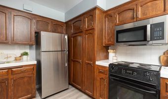 4800 Williamsburg Ln 216, La Mesa, CA 91942
